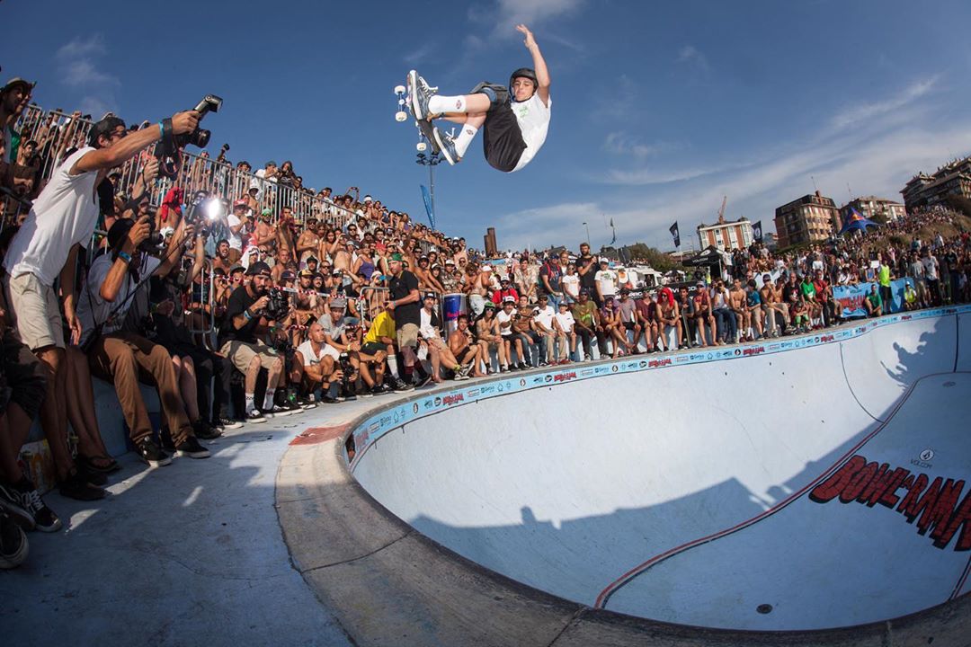 Cory Juneau going head high on a FSA at La Kantera 2014 @zutskateparks @coryjuneau